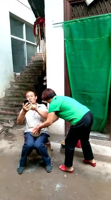 边吃瓜边小视频,轻松掌握娱乐圈新鲜事