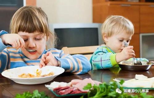 婴儿怎么吃小乳瓜好呢视频,婴儿食用小乳瓜的适宜方法与技巧